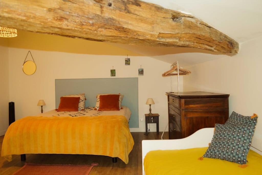 Gite A La Ferme Chaleureux Apartment Civrac-de-Blaye Exterior photo