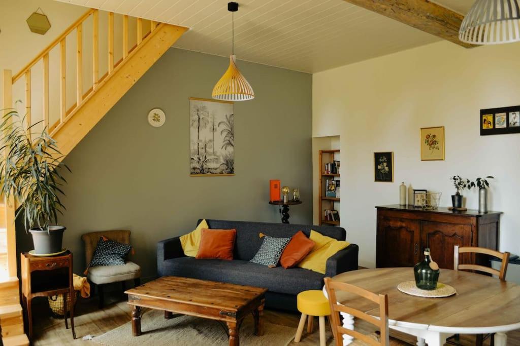 Gite A La Ferme Chaleureux Apartment Civrac-de-Blaye Exterior photo